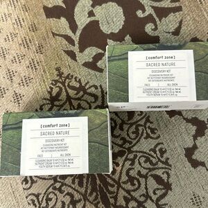 Confort zone sacred nature discovery cleansing nutrient kit for the facet